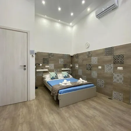 Airys - House Bed and breakfast Nápoles