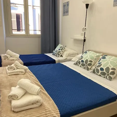 Bed and breakfast Airys - House