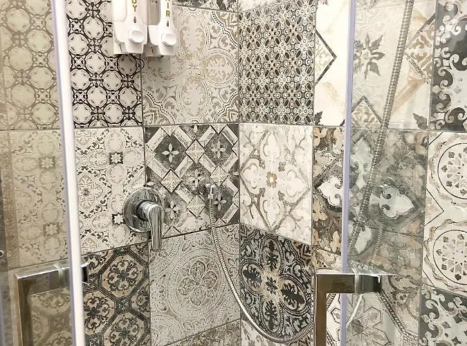 Airys - House Bed and Breakfast