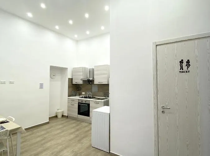 Airys - House 3* Νάπολη